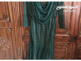 
                        فستان للبيع                                            