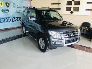 
                            
                            Mitsubishi pajero full option
                            
                        