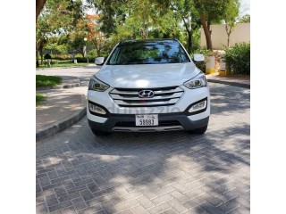
                            
                            Hyundai Santafe 2014 GCC low milage
                            
                        