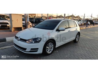 
                            
                            Volkswagen Golf. TSI. 2015. Very clean and good condition.
                            
                        