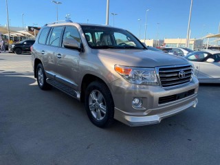 
                            
                            Land cruiser 2015 GXR top / GCC full option perfect condition
                            
                        