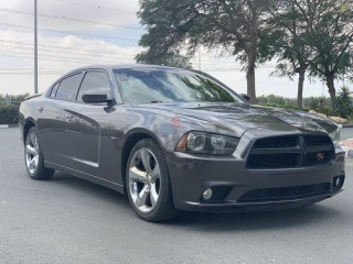 
                            
                            Dodge Charger gcc 2014
                            
                        