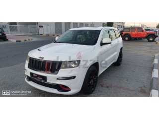 
                            
                            Jeep Grand Cherokee Srt8/ 2013 GCC full option perfect condition full service history
                            
                        