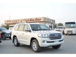 
                            
                            Toyota Land Cuiser GXR 4.0L V6 4x4 Gasoline Engine with Leather Seats
                            
                        