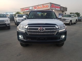 
                            
                            Toyota Land Cruiser GXR 4.0L V6 2019 Model with Leather Seats
                            
                        