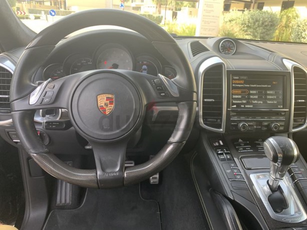 2014-porsche-gts-perfectly-maintained-big-2