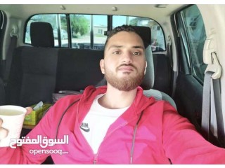 
                        سائق معي رخصه اتوماتيك                                            