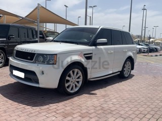 
                            
                            رينج روفر موديل 2008 لون ابيض بحالة ممتازة محول 2012
                            
                        