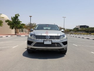 
                            
                            Volkswagen Touareg, V6, GCC with warranty and service till Sept 2022
                            
                        