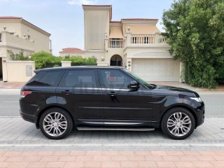 
                            
                            RARE 17000 KM! 2016 Range Rover Sport Fully Loaded
                            
                        