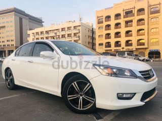 
                            
                            Offer! Fulloption leatherseats lcd alloy wheels like new car
                            
                        