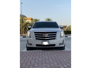 
                            
                            Cadillac Escalade 2017 for 155000 قابل للتفاوض warranty to 2021
                            
                        