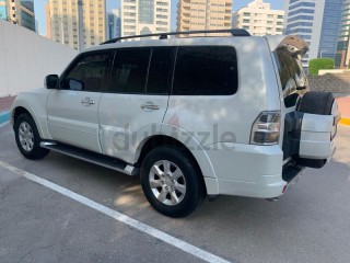 
                            
                            ‎2013 بحاله ممتازه بدون حوادث ولاصبغ خليجي ‎تامين وملكية سنه  ‎تواير بحاله جيدا ‎قابل للتفاوض لجادين
                            
                        