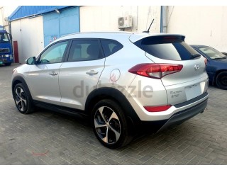 
                            
                            2016 Tucson sport full option 1.6cc Push button, Keyless entry, Rear door
                            
                        