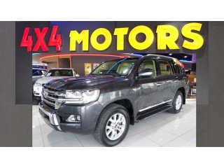 
                            
                            2017, Toyota Landcruiser GXR 4.0LTR V6 4X4
                            
                        
