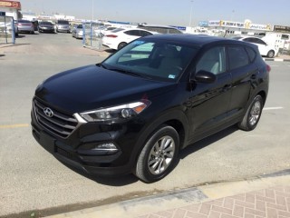 
                            
                            HYUNDAI TUCSON - 2016 2.0 -4 CYLINDER  SE - BLACK - FULL OPTION
                            
                        