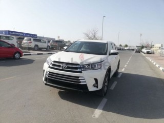 
                            
                            TOYOTA HIGHLANDER WHITE 2015
                            
                        