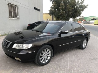
                            
                            Hyundai Azera GCC full option 2 keys first owner
                            
                        