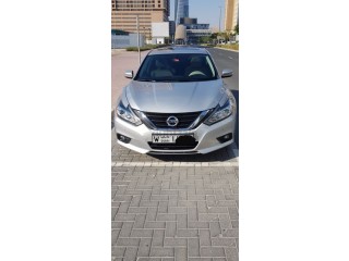 
                            
                            Altima 2.5 SV top full specs with very low milleage and in perfect condition
                            
                        