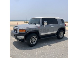 
                            
                            FJ cruiser - 2013 - Low Milage
                            
                        