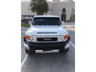 
                            
                            TOYOTA FJ CRUISER 2016 GCC SPEC ORIGINAL PAINT.
                            
                        