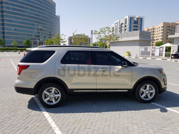 gcc-ford-explorer-xlt-automatic-one-expat-owner-from-new-big-12