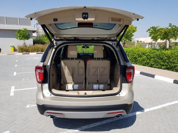 gcc-ford-explorer-xlt-automatic-one-expat-owner-from-new-big-9
