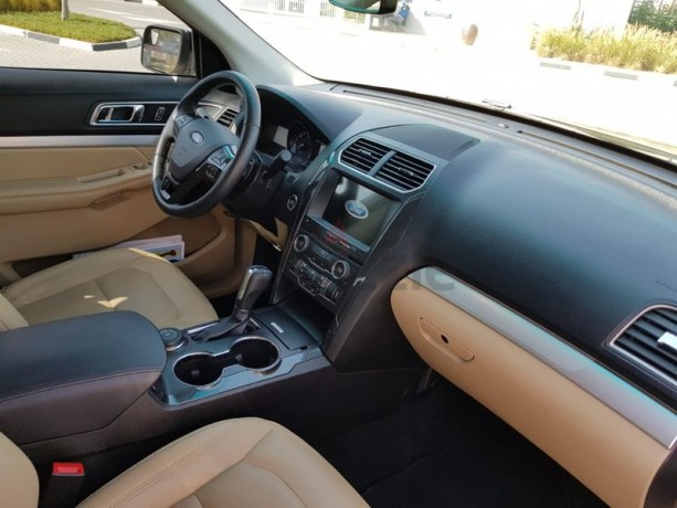 gcc-ford-explorer-xlt-automatic-one-expat-owner-from-new-big-5