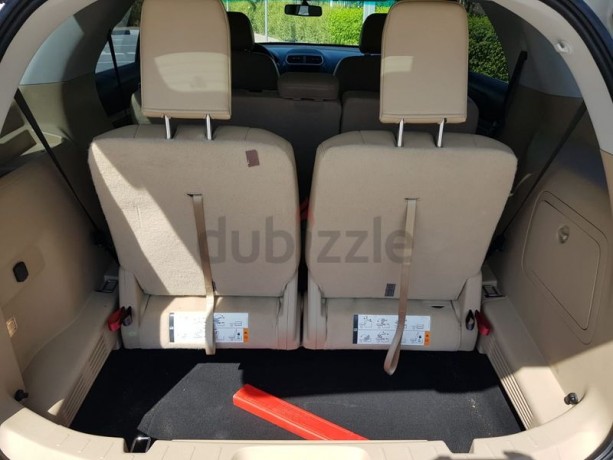 gcc-ford-explorer-xlt-automatic-one-expat-owner-from-new-big-1