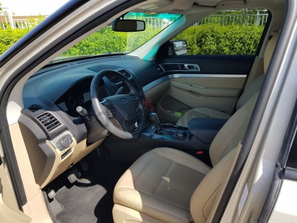 gcc-ford-explorer-xlt-automatic-one-expat-owner-from-new-big-0