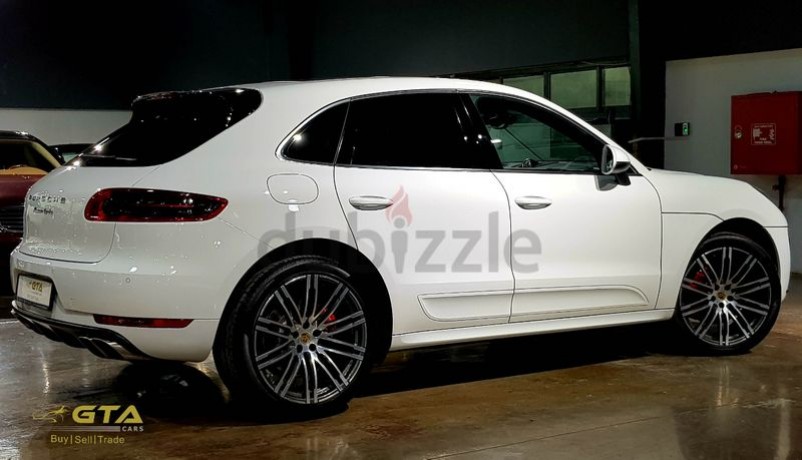 2015-porsche-macan-turbo-warranty-full-service-history-gcc-big-6