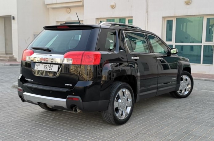 gmc-terrain-2015-top-of-the-range-full-options-full-service-history-big-5