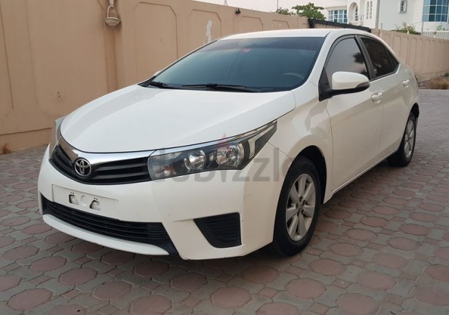 toyota-corolla-se-2015-20l-gcc-specs-accident-free-full-automatic-single-owner-used-big-9