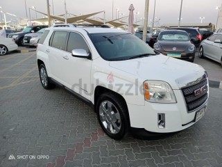 
                            
                            GMC TERRAIN SLT  SUNROOF LEATHER SEATS GCC
                            
                        