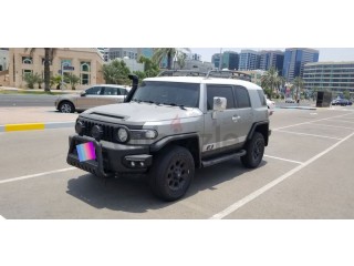 
                            
                            FJ Cruiser 2012 GCC, Full Options with Diff-Lock, Original Paint
                            
                        