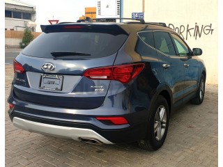 
                            
                            2017 Hyundai Santafe Sport 4x4, Push button and Keyless
                            
                        