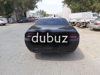 
                            
                            Black with yellow Designo
                            
                        