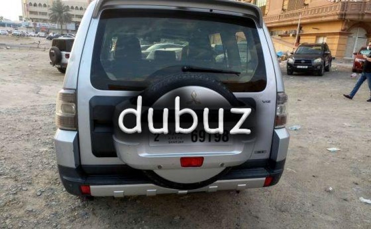 2009-mitsubishi-pajero-for-sale-big-4