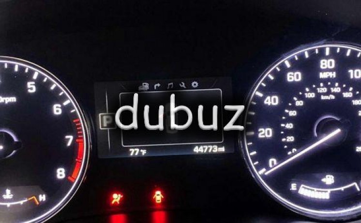 2015-hyundai-genesis-for-sale-in-ajman-big-6
