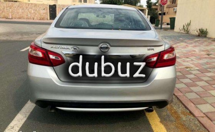 used-2016-altima-in-ajman-big-9
