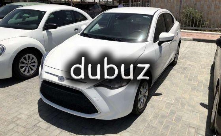 toyota-yaris-2019-ajman-big-11