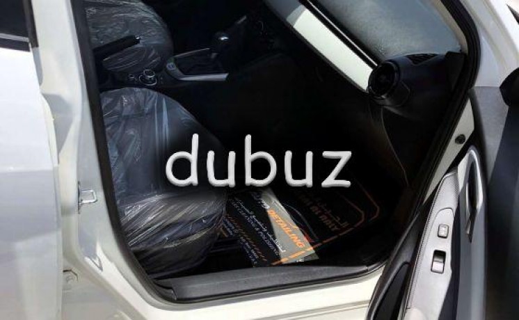 toyota-yaris-2019-ajman-big-5