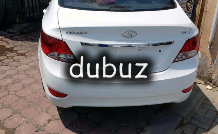 hyundai-accent-2013-big-6
