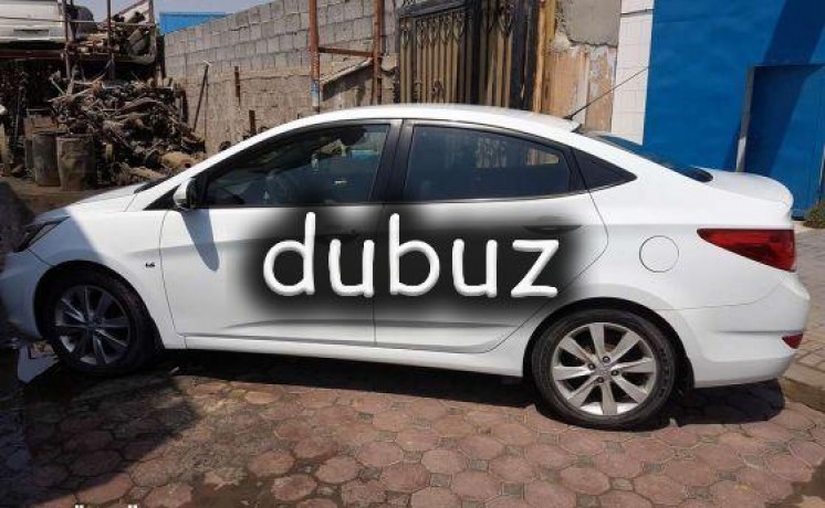 hyundai-accent-2013-big-2
