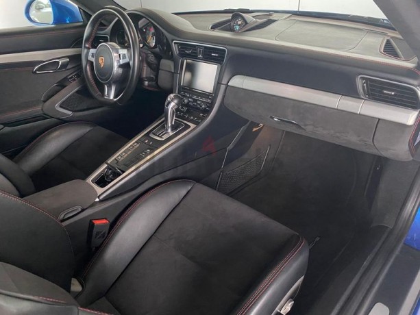911-gt3-ref-usd3227-big-2