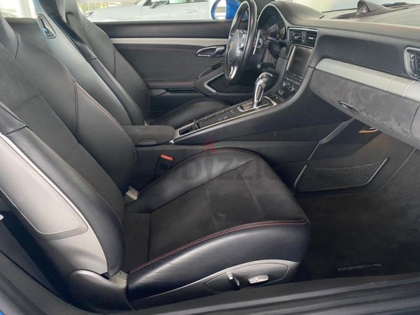 911-gt3-ref-usd3227-big-0