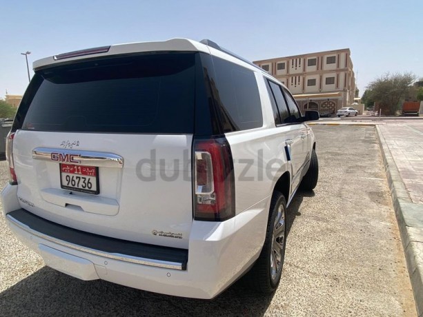 very-clean-gmc-yukon-2016-big-17