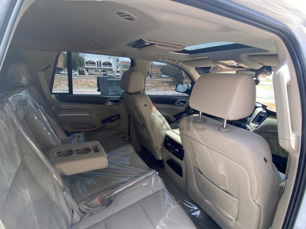 very-clean-gmc-yukon-2016-big-16