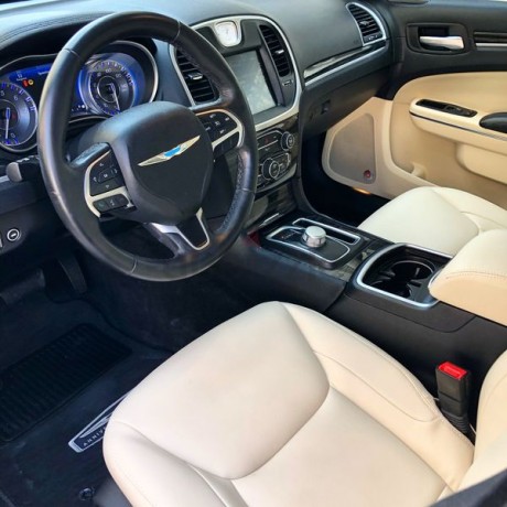 chrysler-300c-2016-limited-edition-big-4