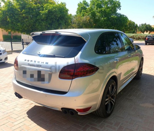 porsche-cayenne-gts-2014-gcc-full-option-big-3